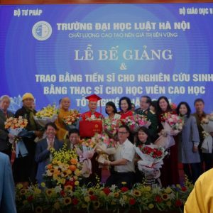 Thích Chân Quang  bị dí “vào chân tường”, Đại học luật Hà Nội có nguy cơ “lòi mặt chuột”!